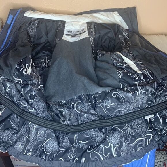 Columbia Omni-Tech Retro Winter Jacket Size Medium - Picture 9 of 16